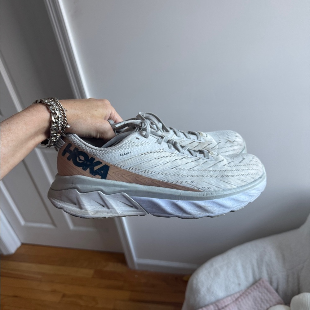 Hokas Size 9